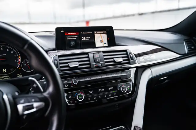 BMW M4 view 12