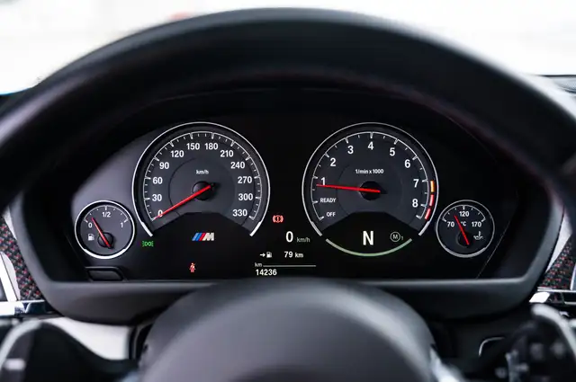 BMW M4 view 10