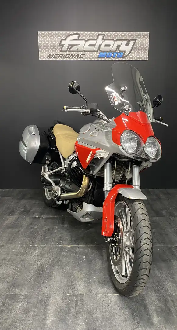 Moto Guzzi Stelvio 1200 Gris - 2