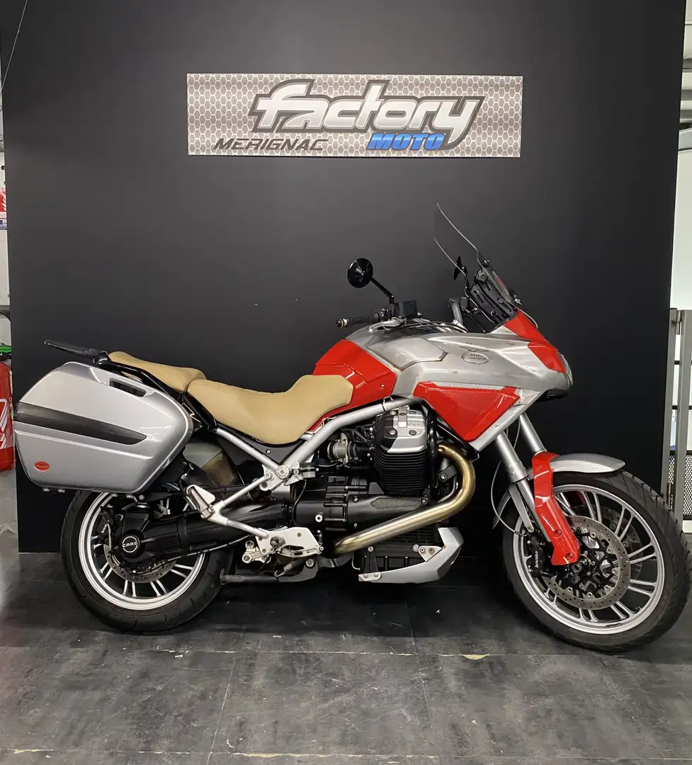 Moto Guzzi Stelvio 1200 Grey - 1