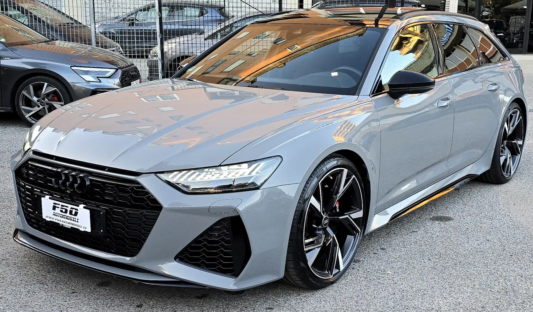 Audi RS6 Avant 4.0 Quattro in sede 4 Ruote Sterzanti Grau - 1