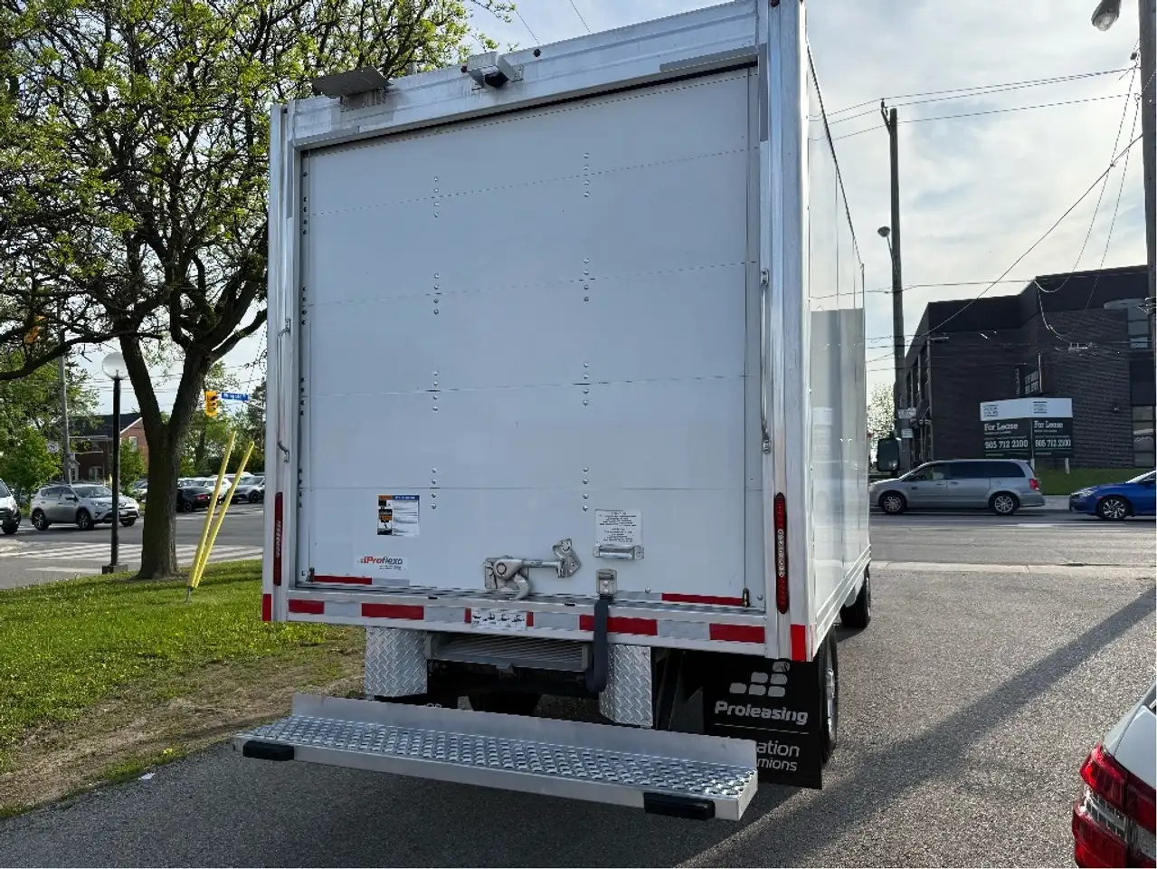 GMC Savana 3500 снимка GMC Savana 3500