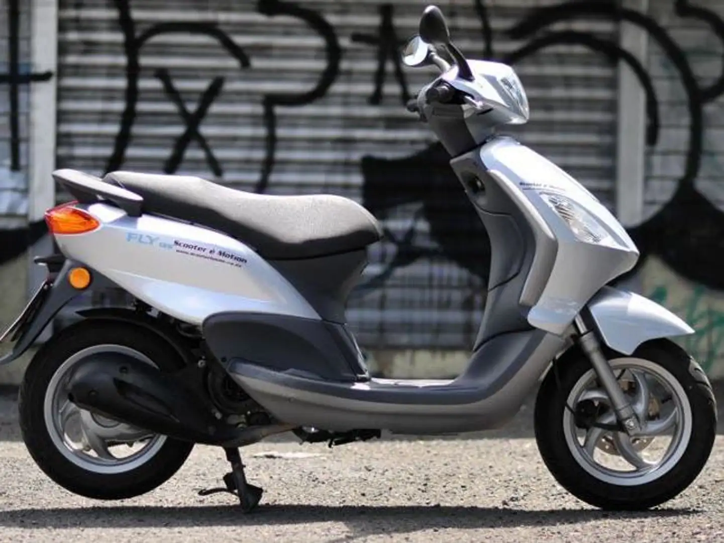 Piaggio Fly 125 Argento - 2