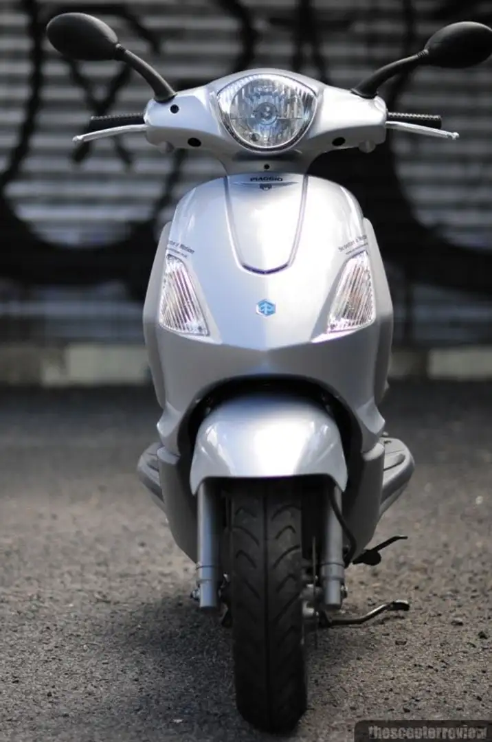 Piaggio Fly 125 Argento - 1