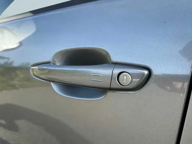 Jeep Avenger view 10