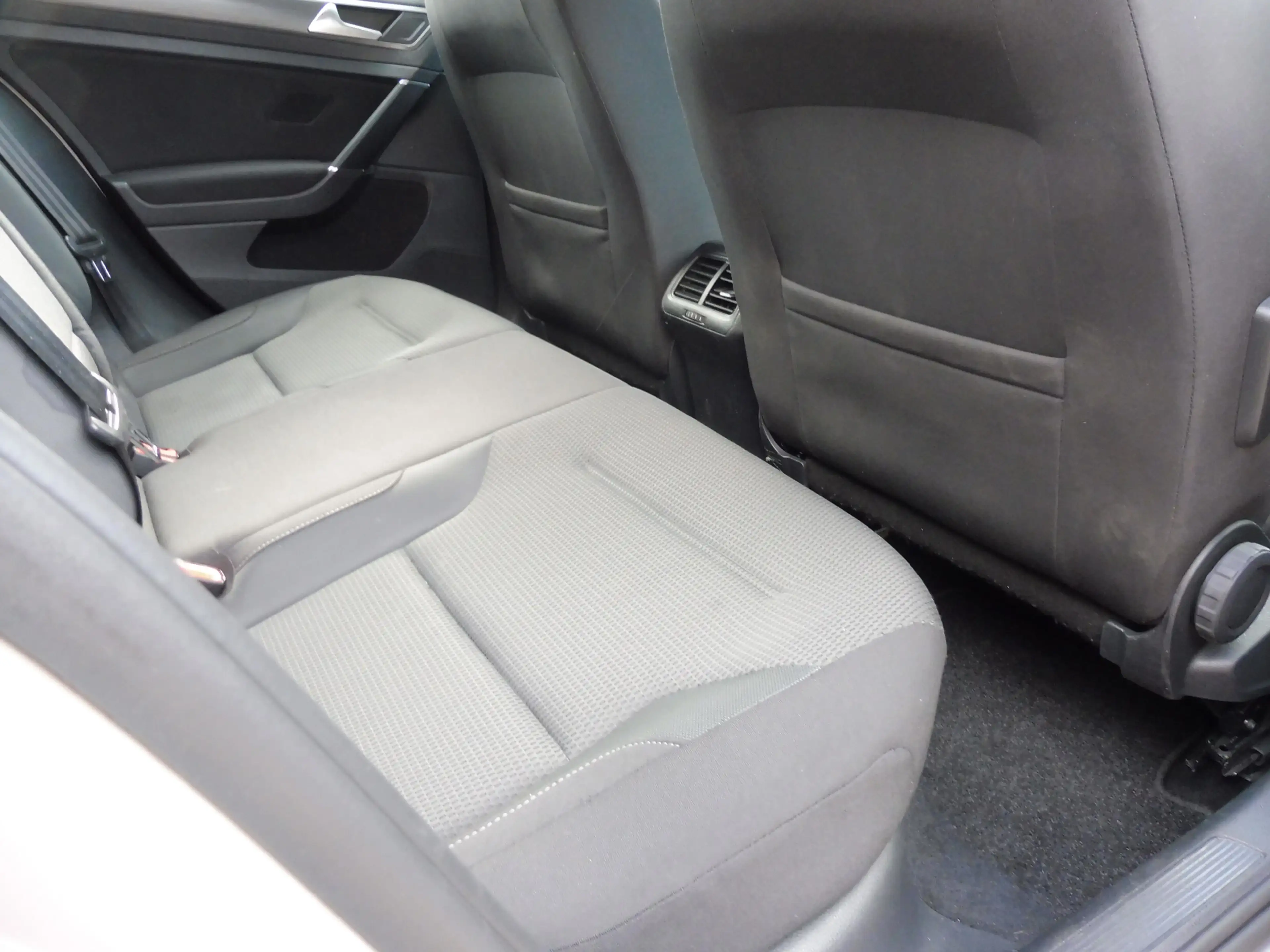 Volkswagen Golf 1.0 TSI Comfortline Trekhaak | Adap cruise | LMV 1 — photo 6