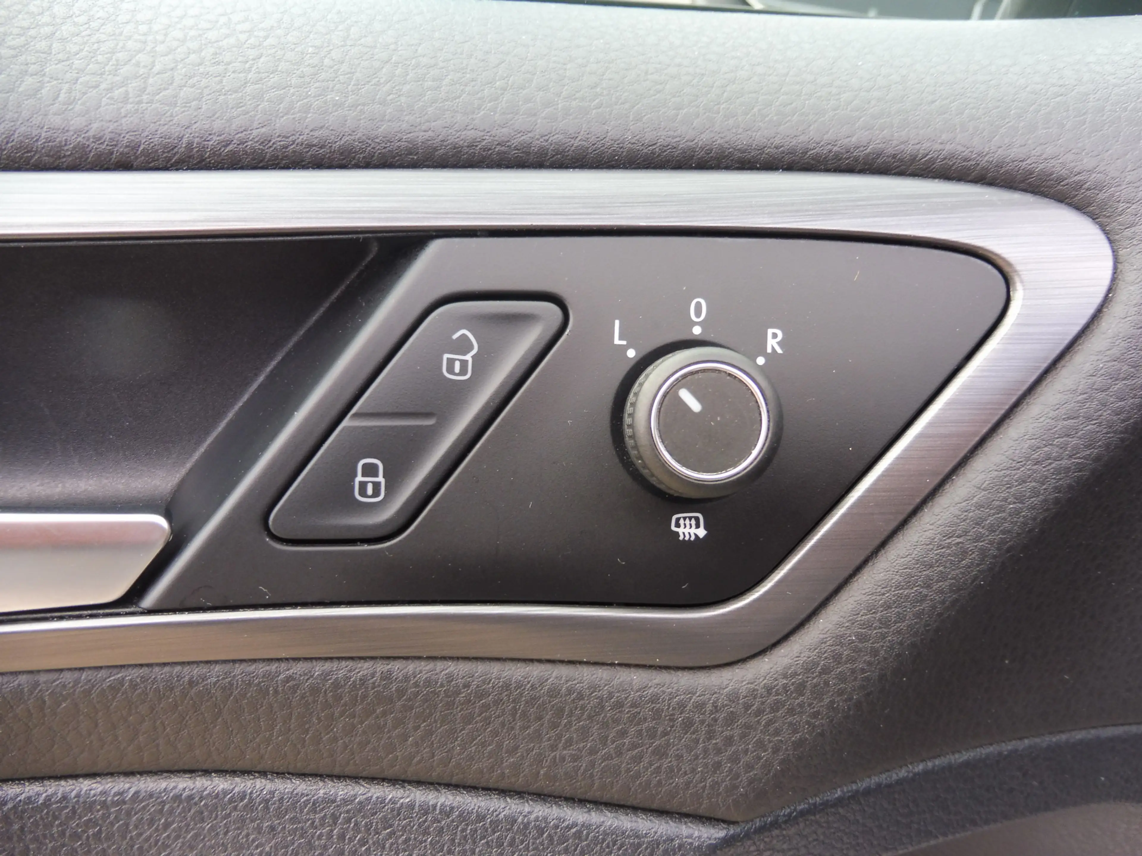 Volkswagen Golf 1.0 TSI Comfortline Trekhaak | Adap cruise | LMV 1 — photo 26