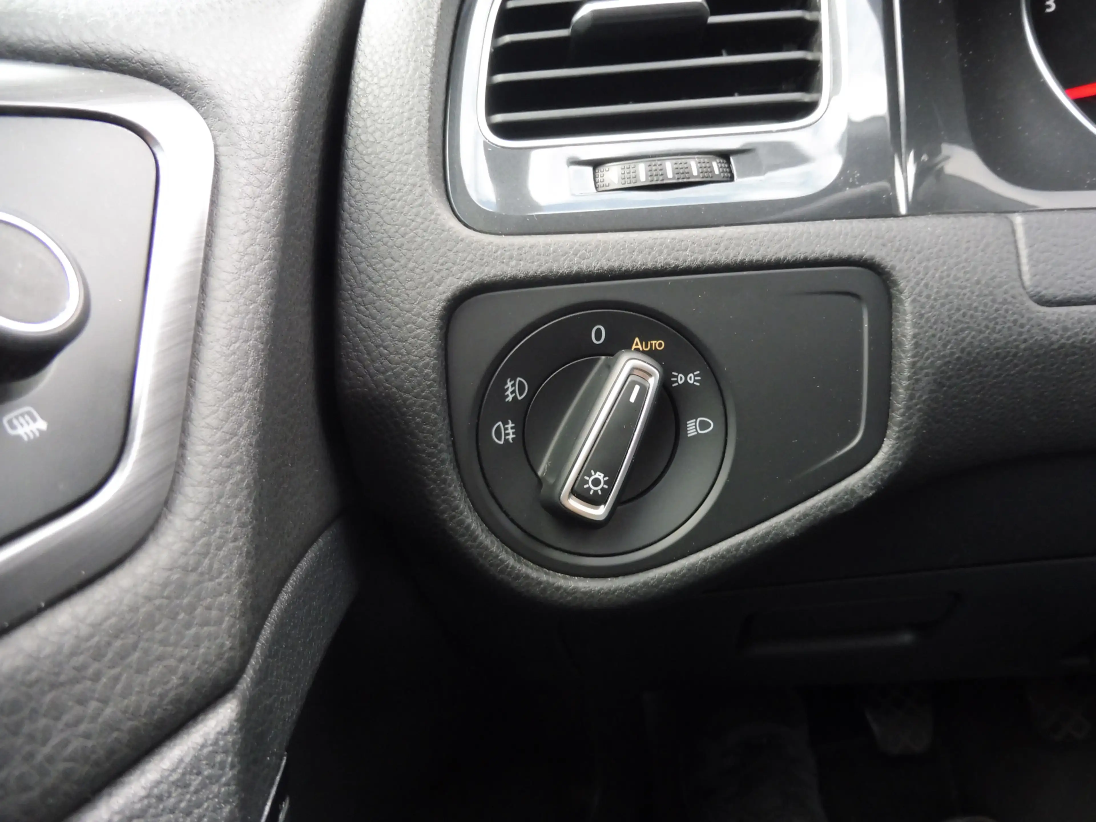 Volkswagen Golf 1.0 TSI Comfortline Trekhaak | Adap cruise | LMV 1 — photo 25
