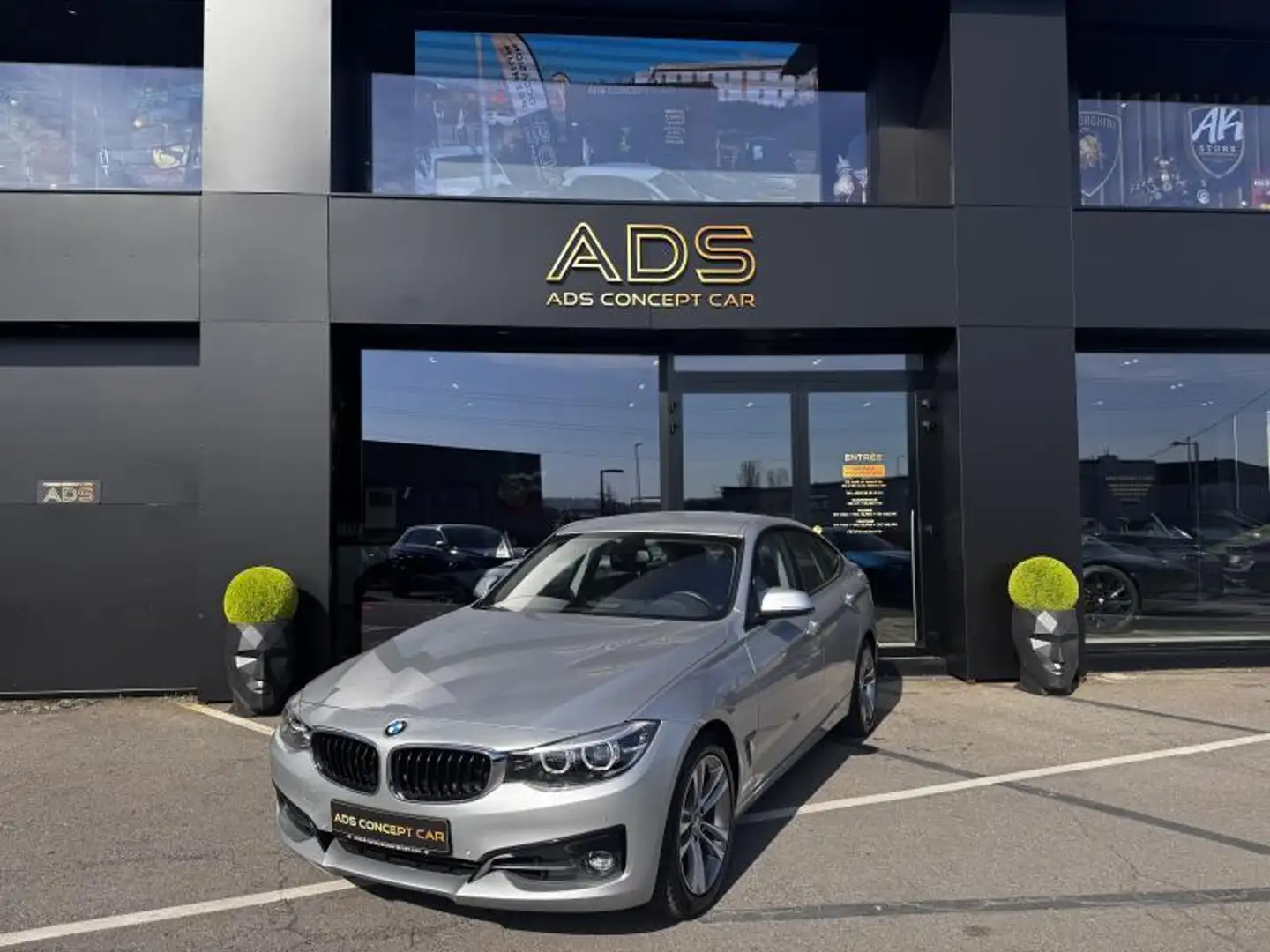 BMW 320 i Gran Turismo Grigio - 1