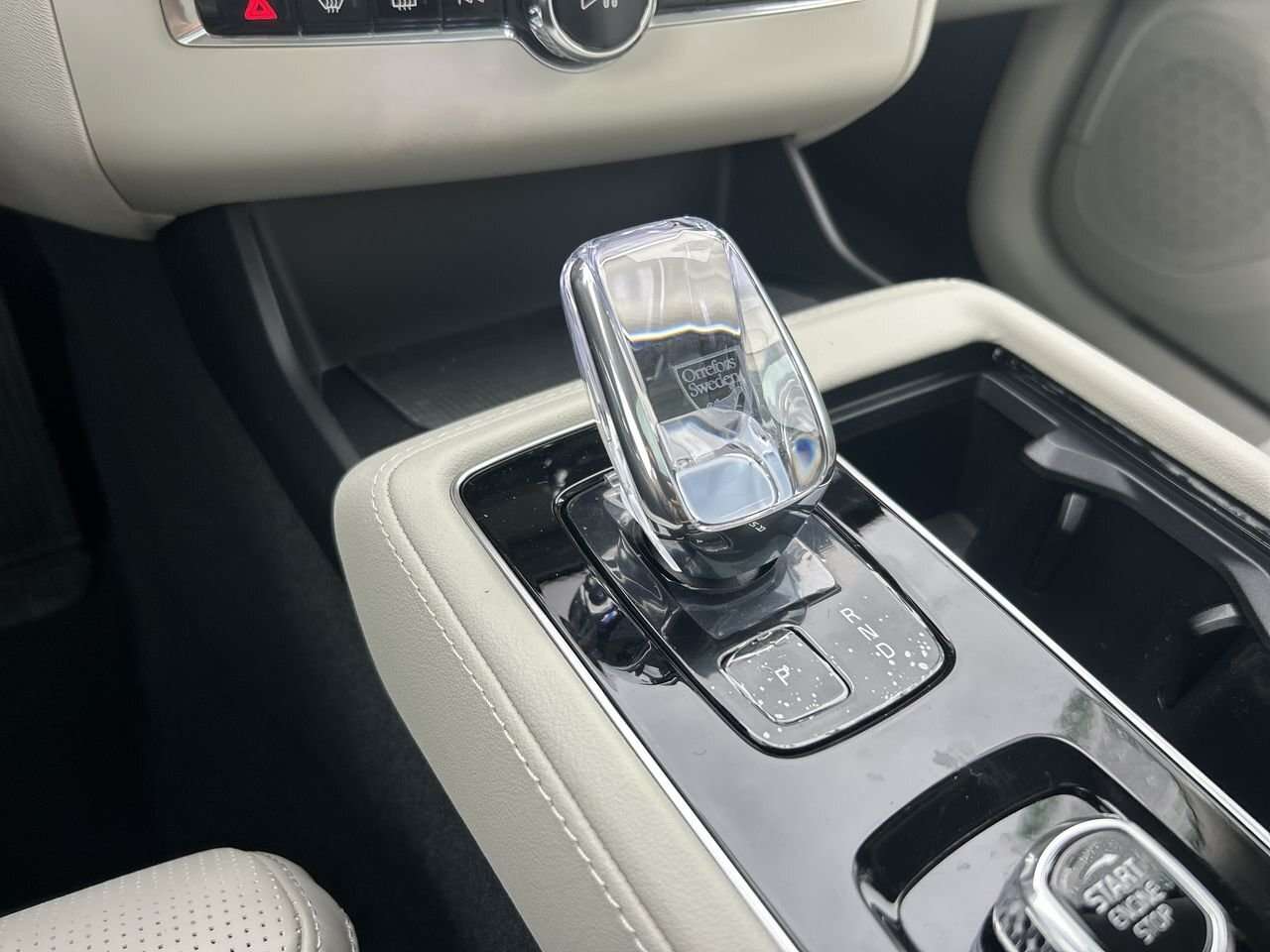 2026 Volvo XC90 Ultra 7-Seater (Dark Theme) Air Suspension | B&amp thumb 28