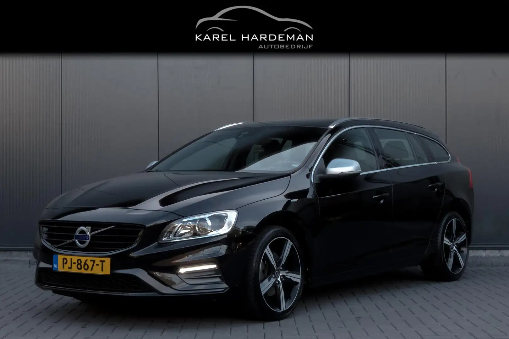 Volvo V60 1.5 T3 Nordic+ | R-DESIGN | TREKHAAK | PDC | STOEL Zwart - 1