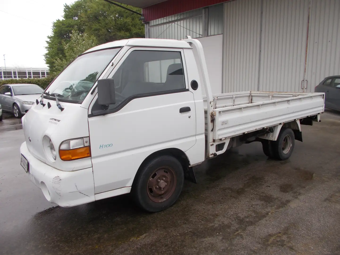 Hyundai H 100 25 TDI CASSONE LUNGO CON RUOTE GEMMELLATE White - 2