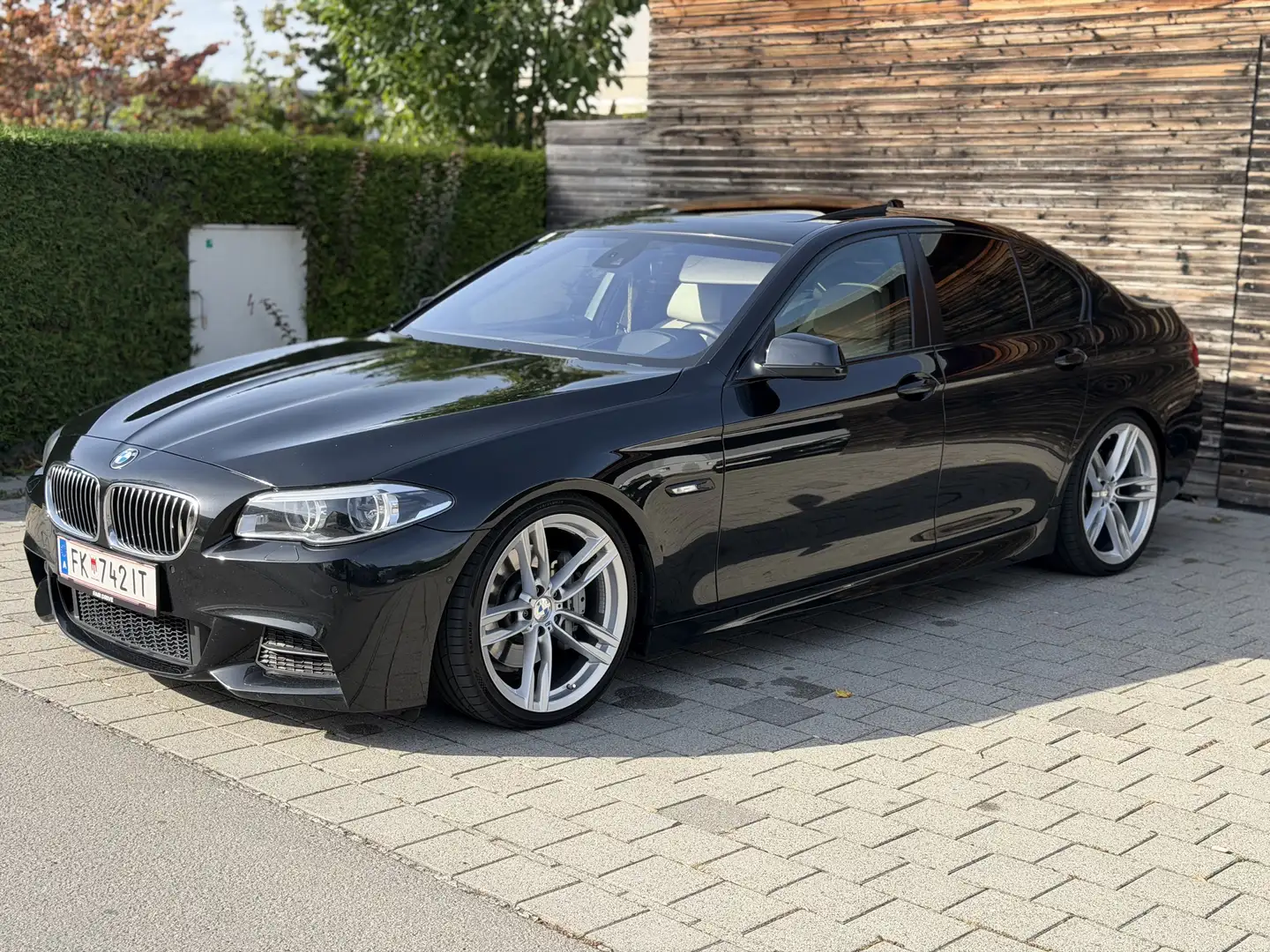 BMW 525 525d N57D30A M-Sportpaket,Heckantrieb Schwarz - 1