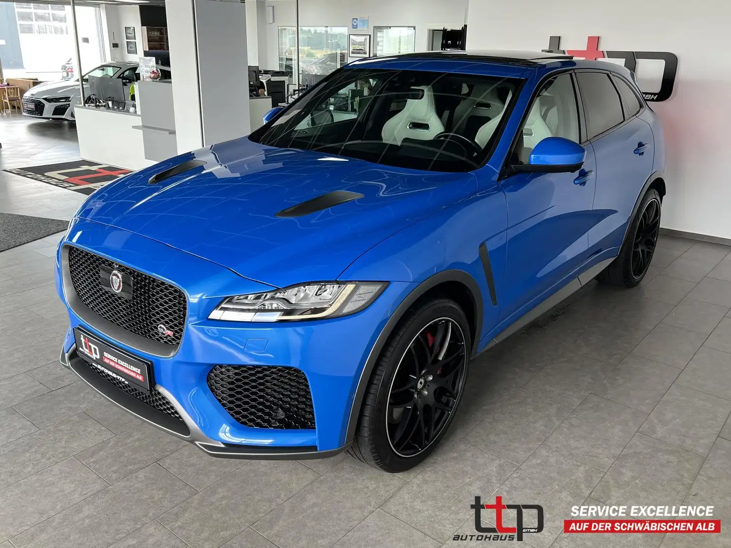 Jaguar F-Pace SVR AWD Pano 22-Alu Sitzbelüftung Memory Blau - 1