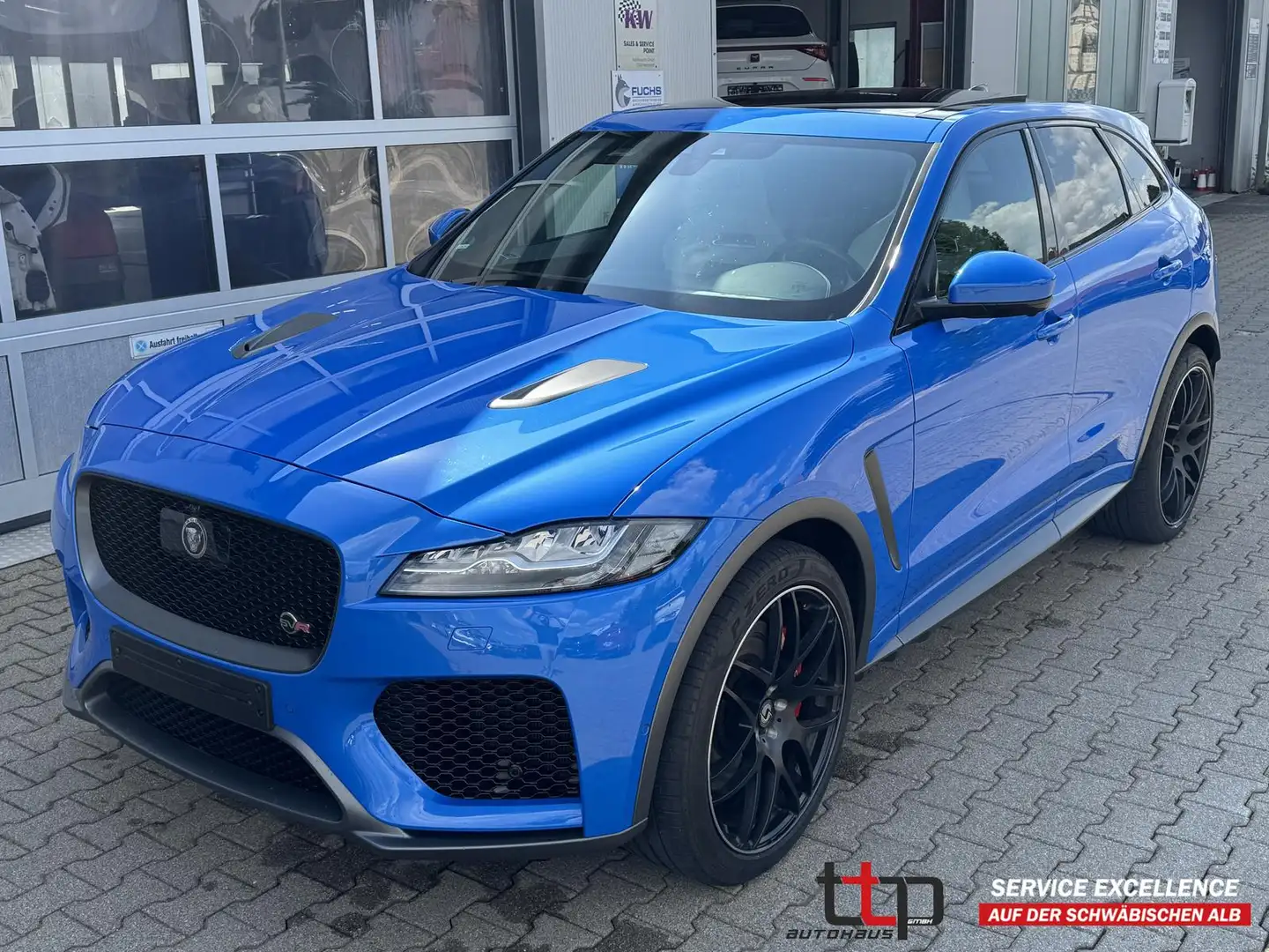 Jaguar F-Pace SVR AWD Pano 22-Alu Sitzbelüftung Memory Blau - 1