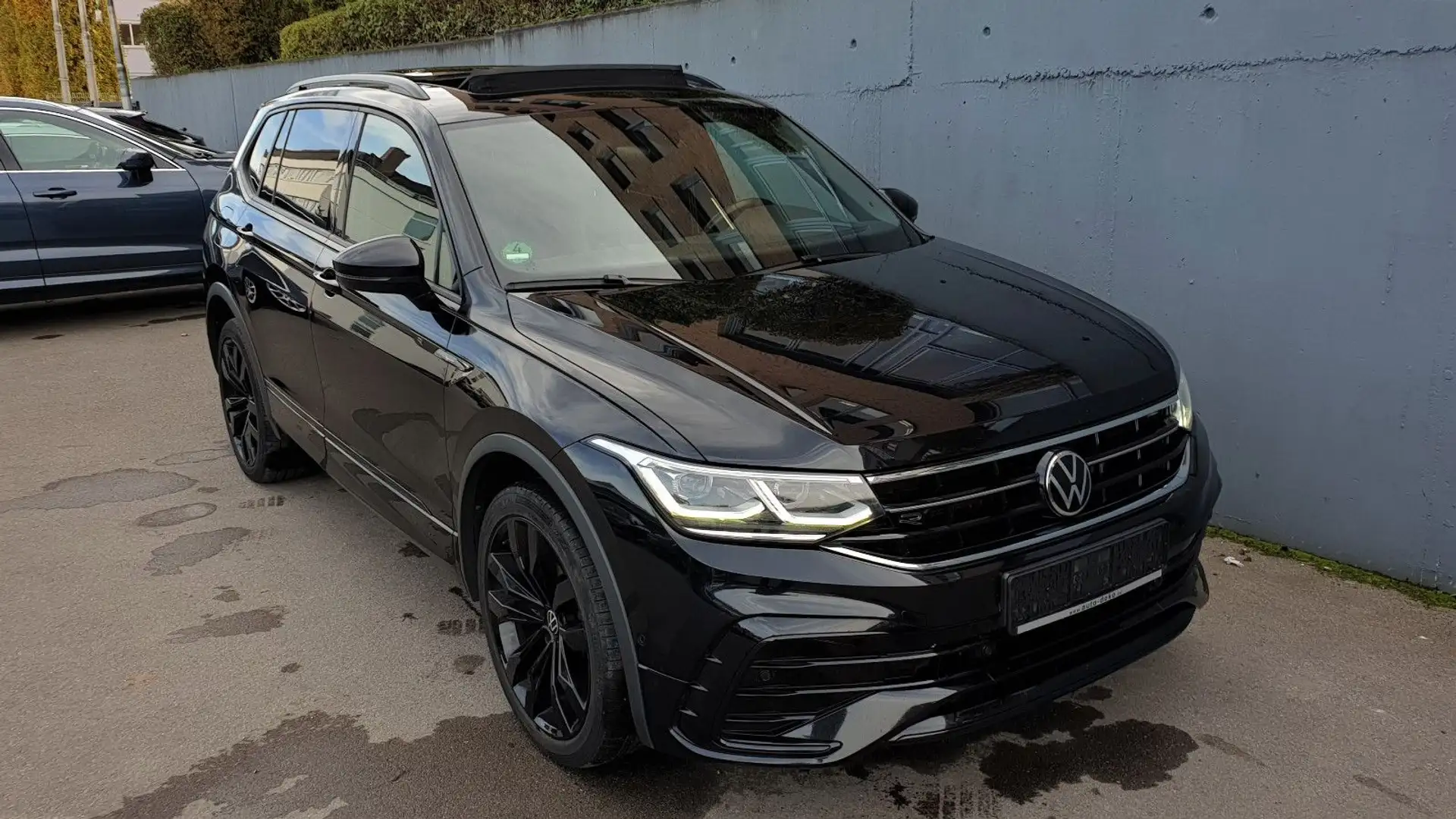Volkswagen Tiguan Allspace 2.0TDI DSG 4M 3 x R-Line 7 Sitze Schwarz - 2