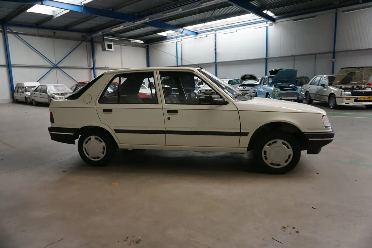 Peugeot 309 Automaat, 32.000 km, originele lak, foto 7