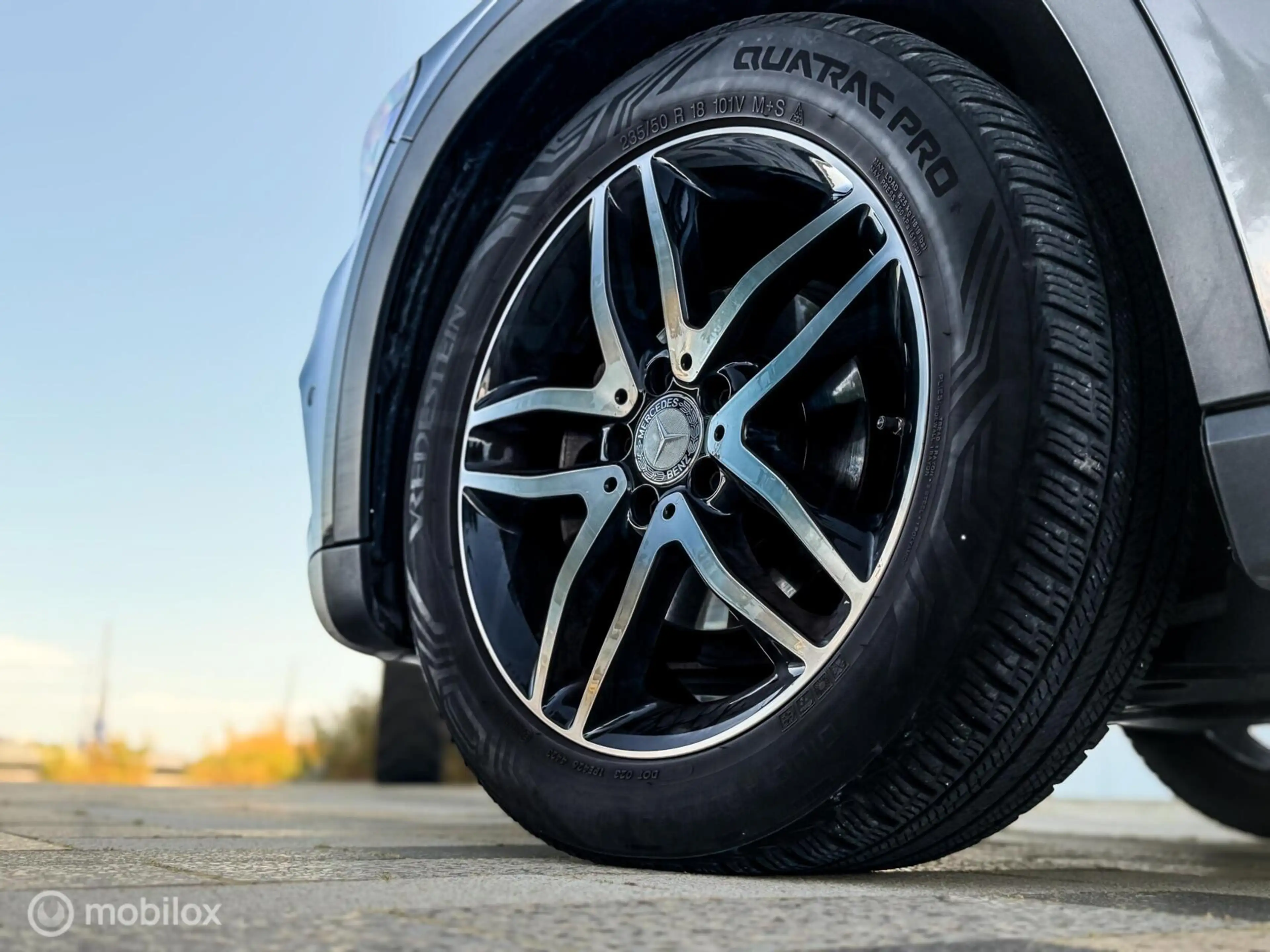 Mercedes-Benz GLA 200 |Pano |Harman & kardon |Blind spot — photo 6