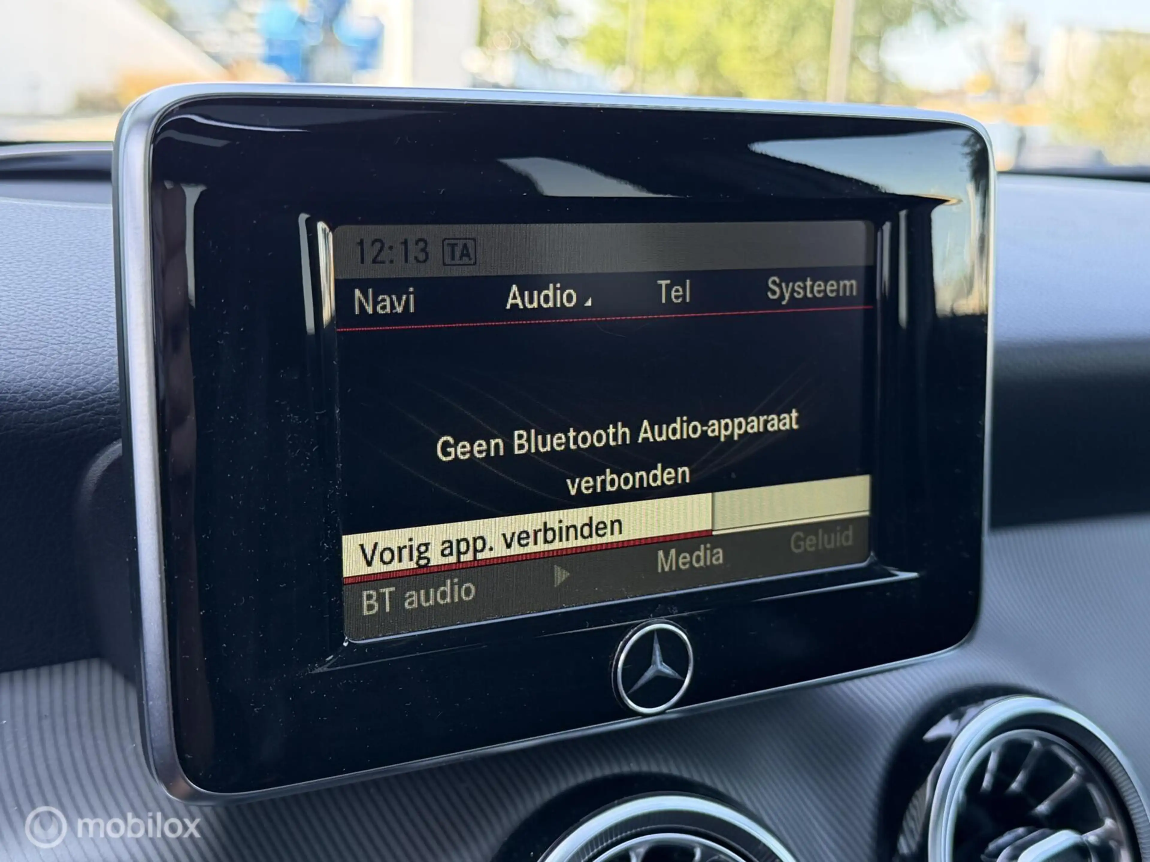 Mercedes-Benz GLA 200 |Pano |Harman & kardon |Blind spot — photo 31