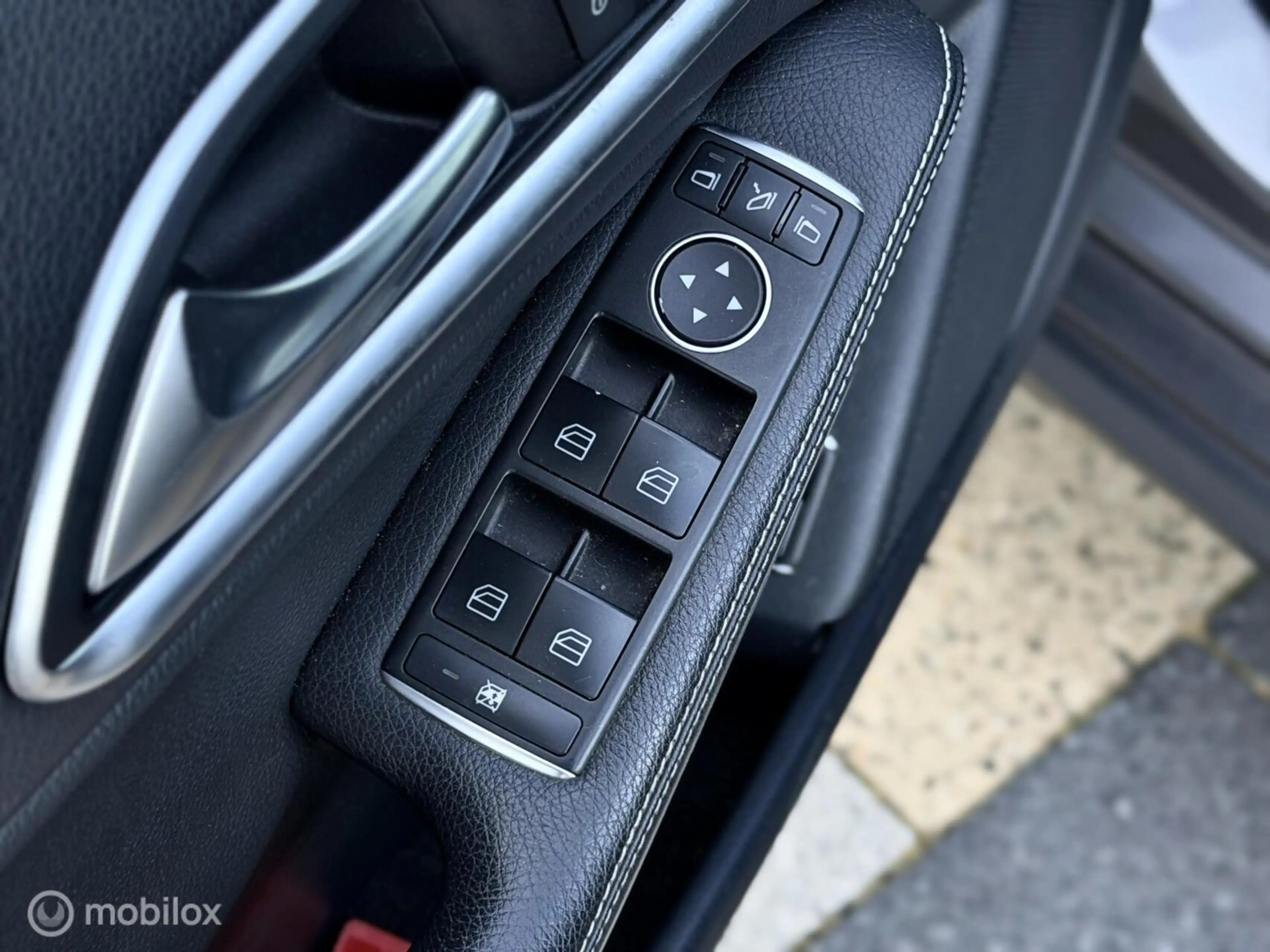 Mercedes-Benz GLA 200 |Pano |Harman & kardon |Blind spot — photo 19