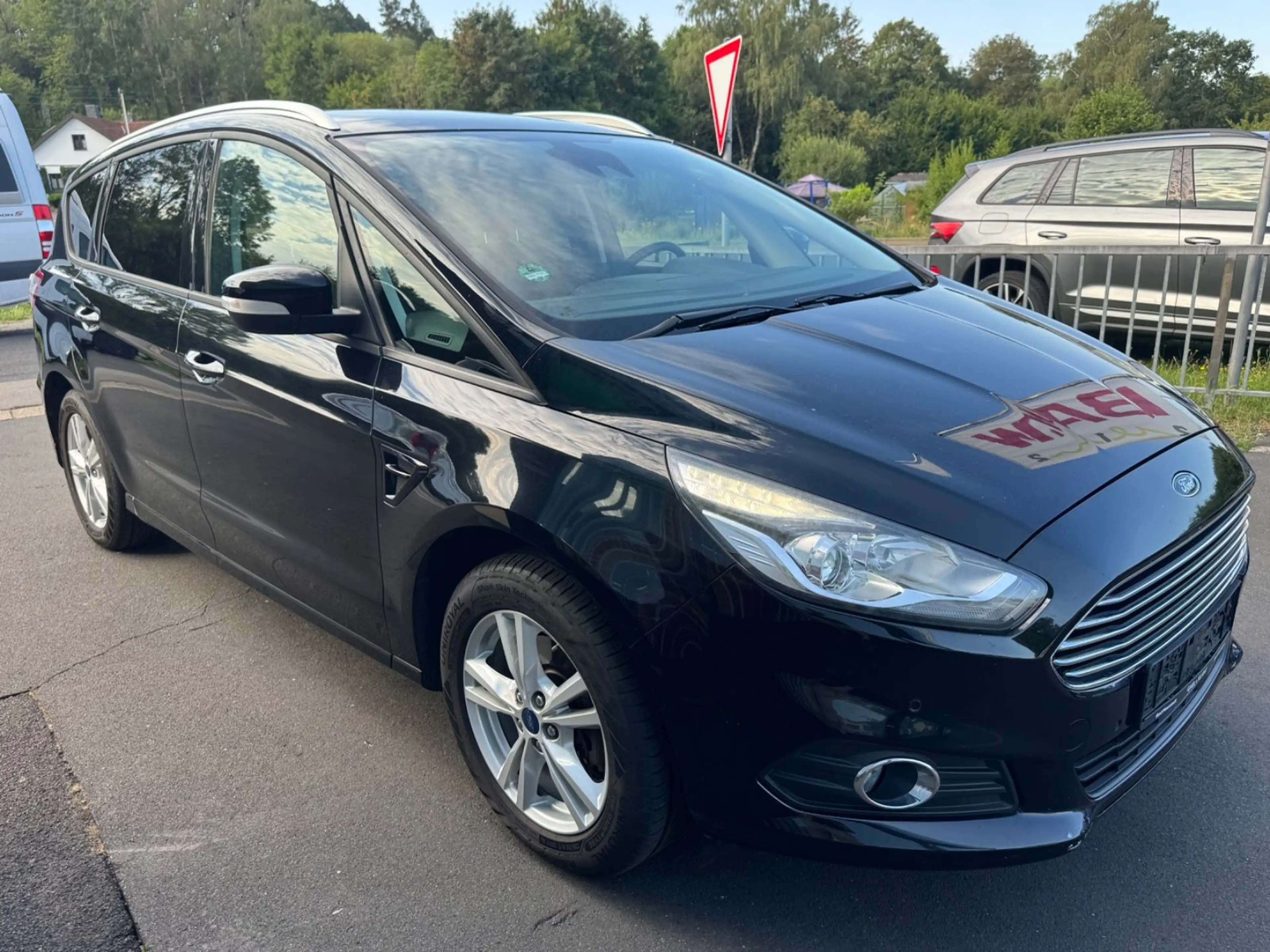 Ford S-Max S-MAX Business 7 Sitzer "Zahnriemen NEU"