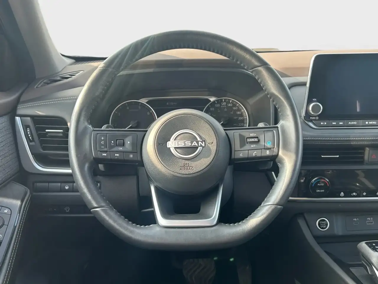 Jeep Cherokee снимка Jeep Cherokee