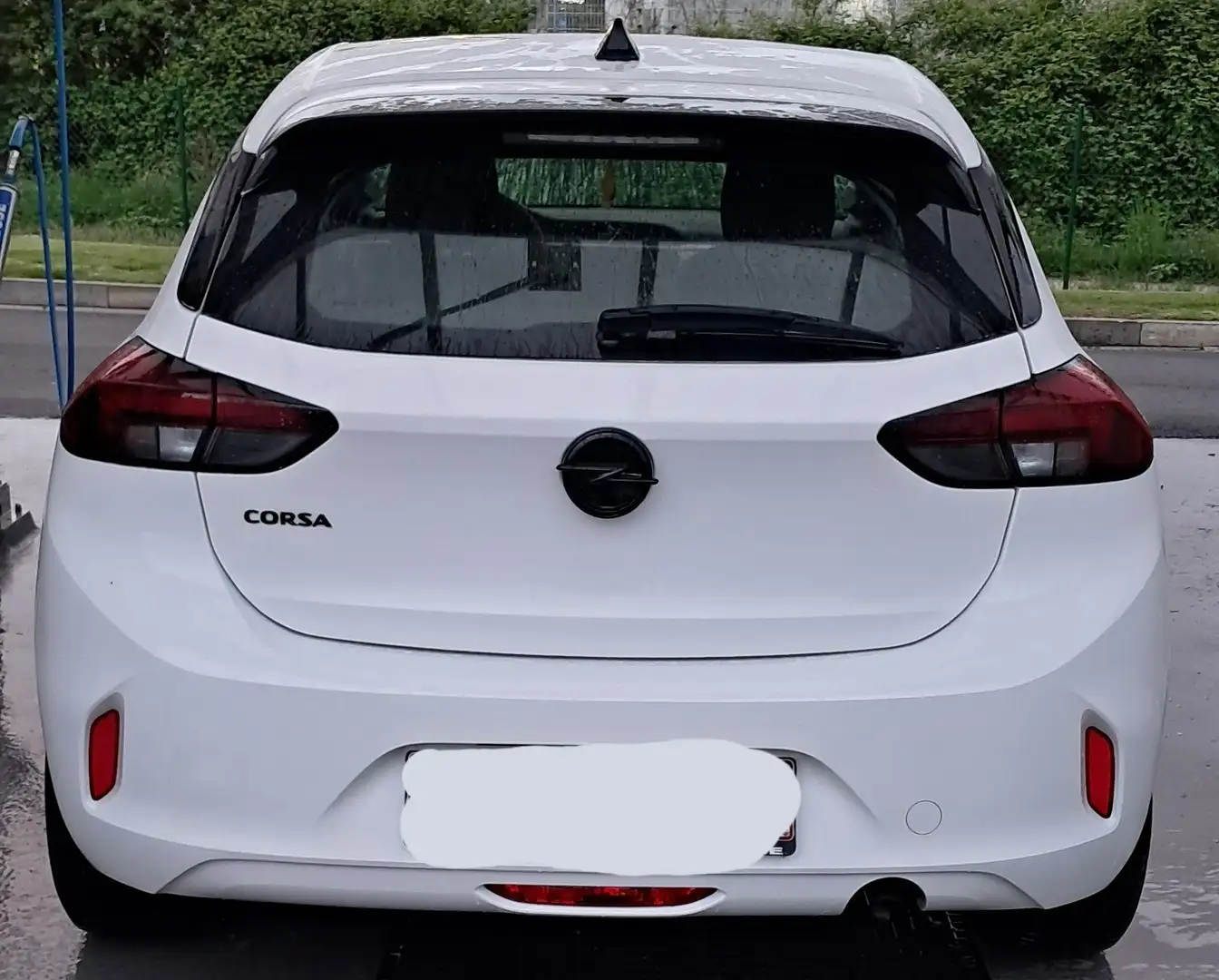 Opel Corsa 1.2i Edition S/S Wit - 2