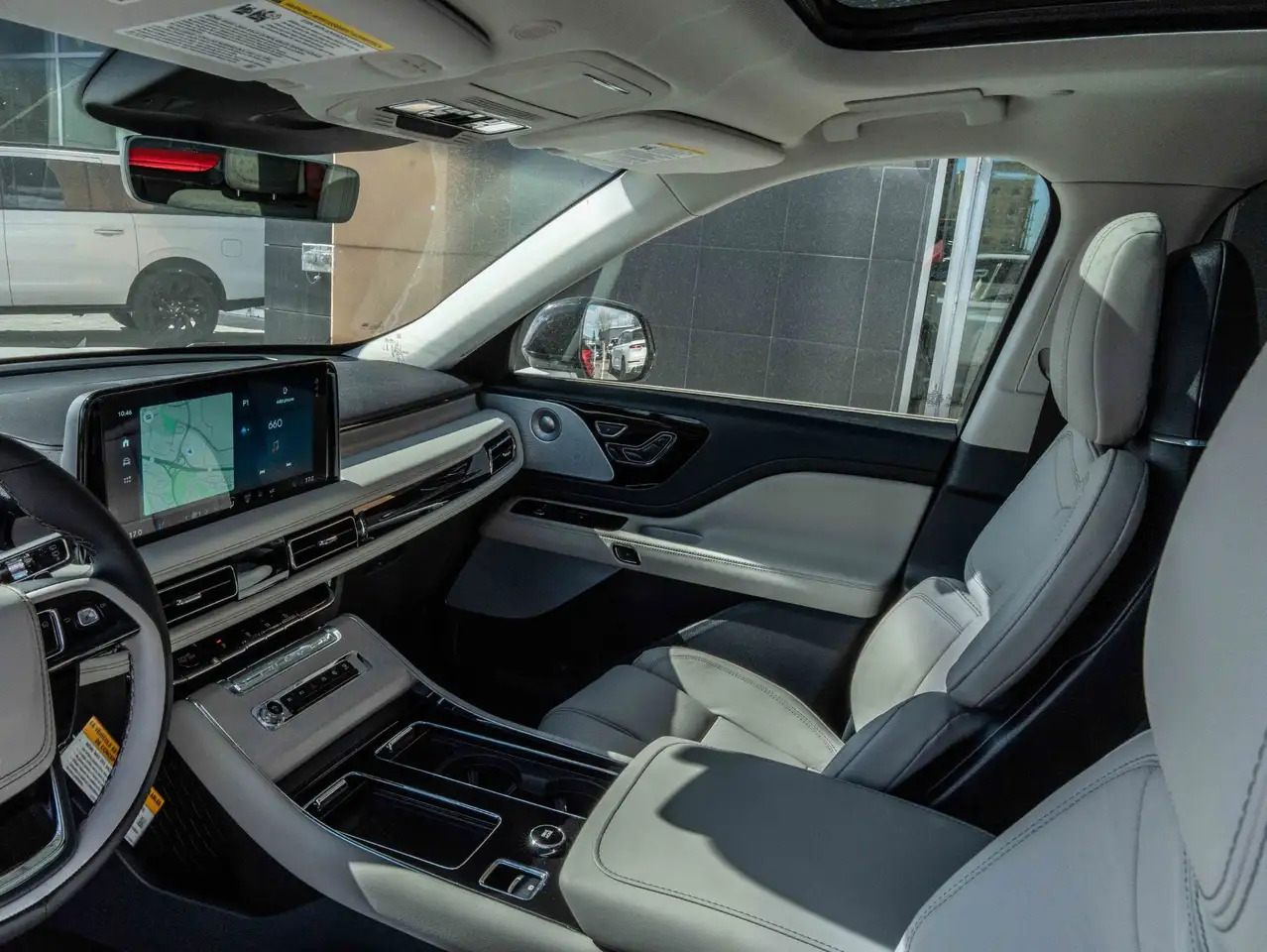 Lincoln Aviator снимка Lincoln Aviator