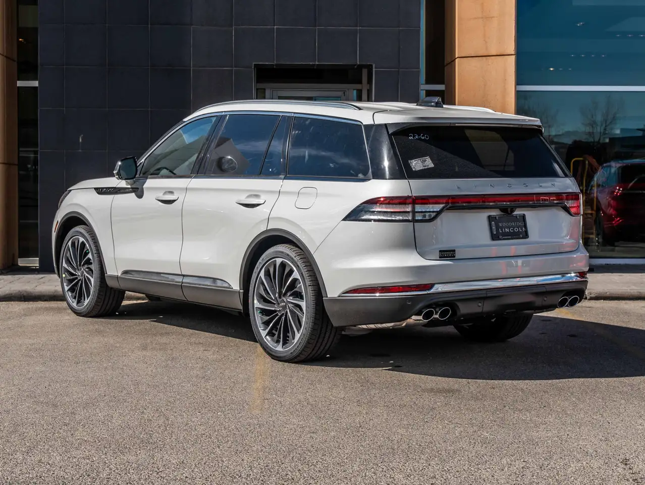 Lincoln Aviator снимка Lincoln Aviator