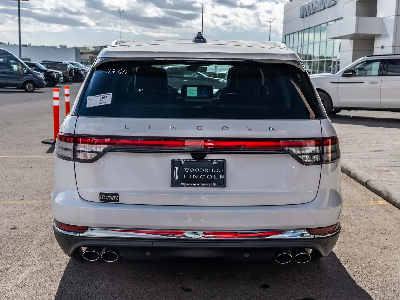 Lincoln Aviator снимка Lincoln Aviator