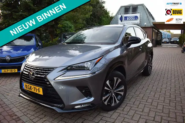 Lexus NX 300h AWD Executive Line AUTOM/LEDER/CAMERA/NAVI/CRUISE/