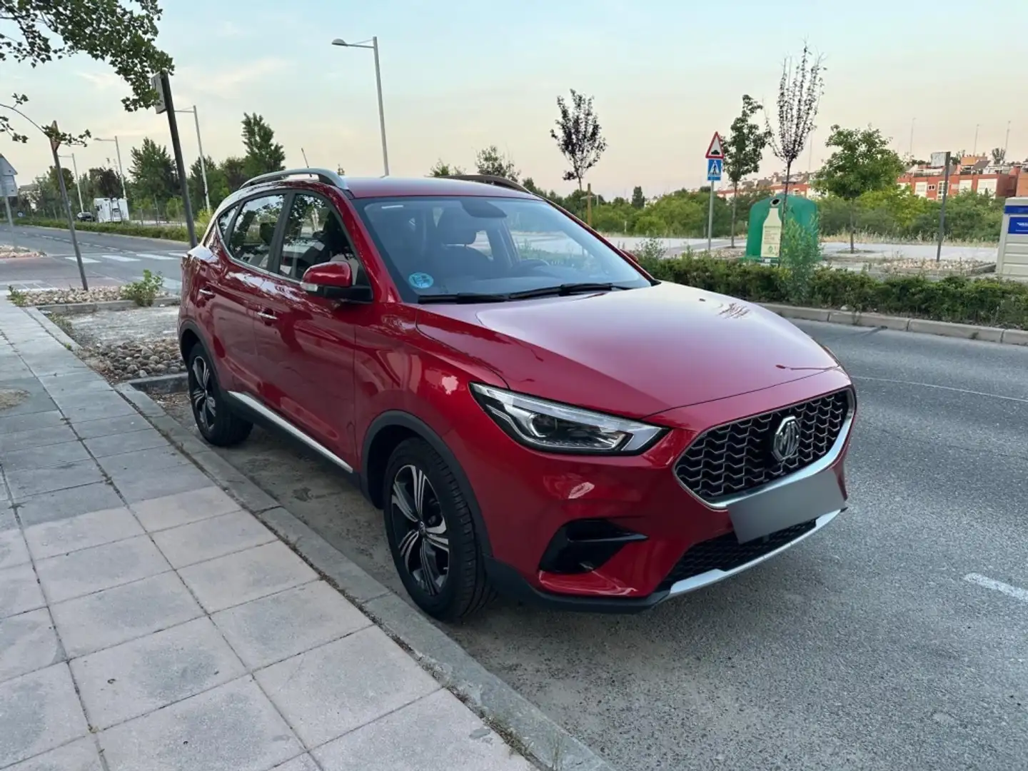 MG ZS 1.5 VTi-Tech Comfort 78kW Rojo - 2