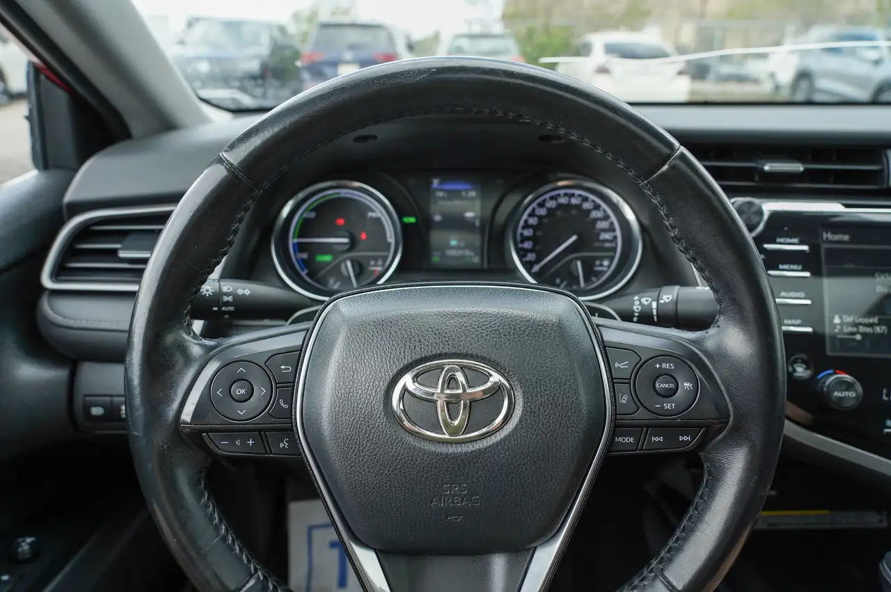 Toyota Camry снимка Toyota Camry