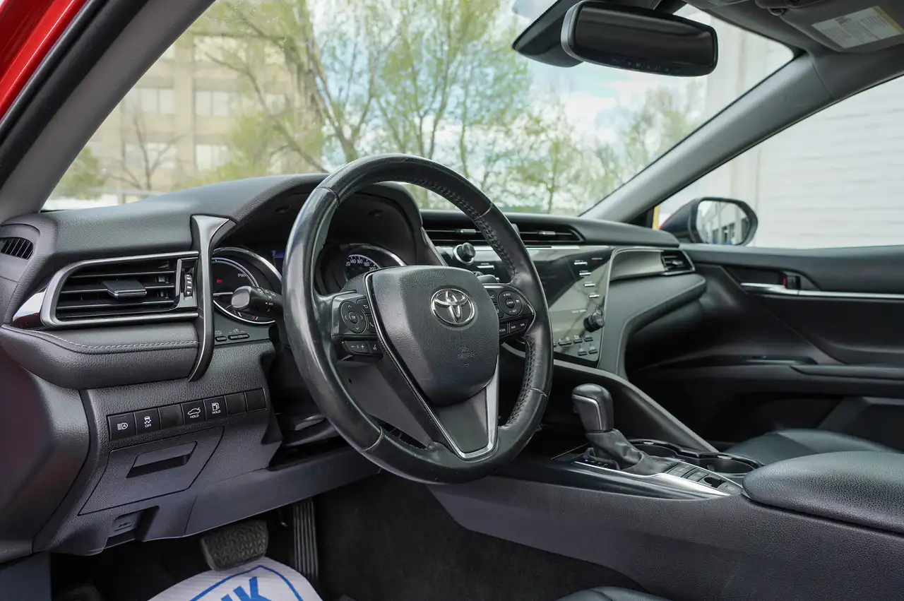 Toyota Camry снимка Toyota Camry