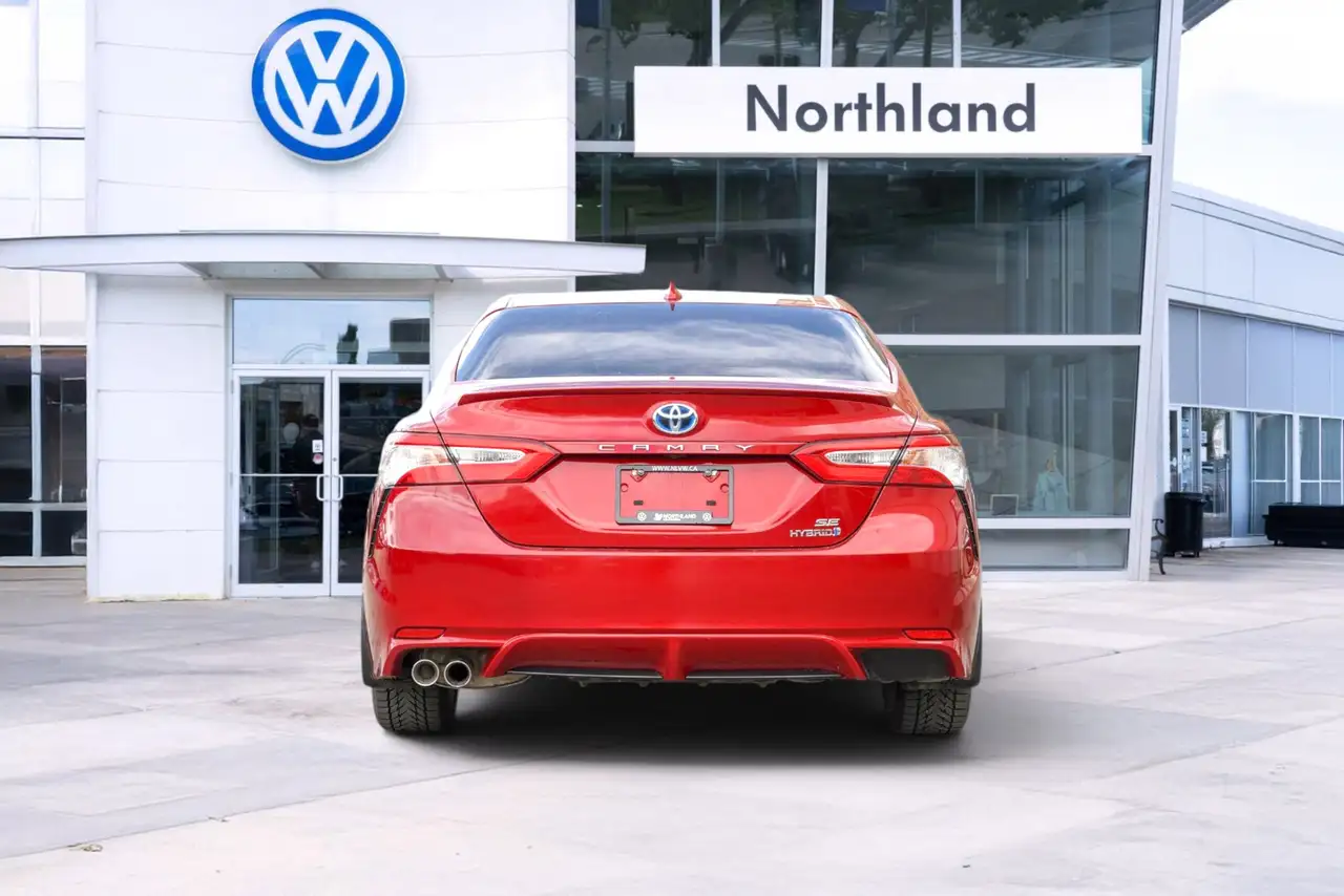 Toyota Camry снимка Toyota Camry