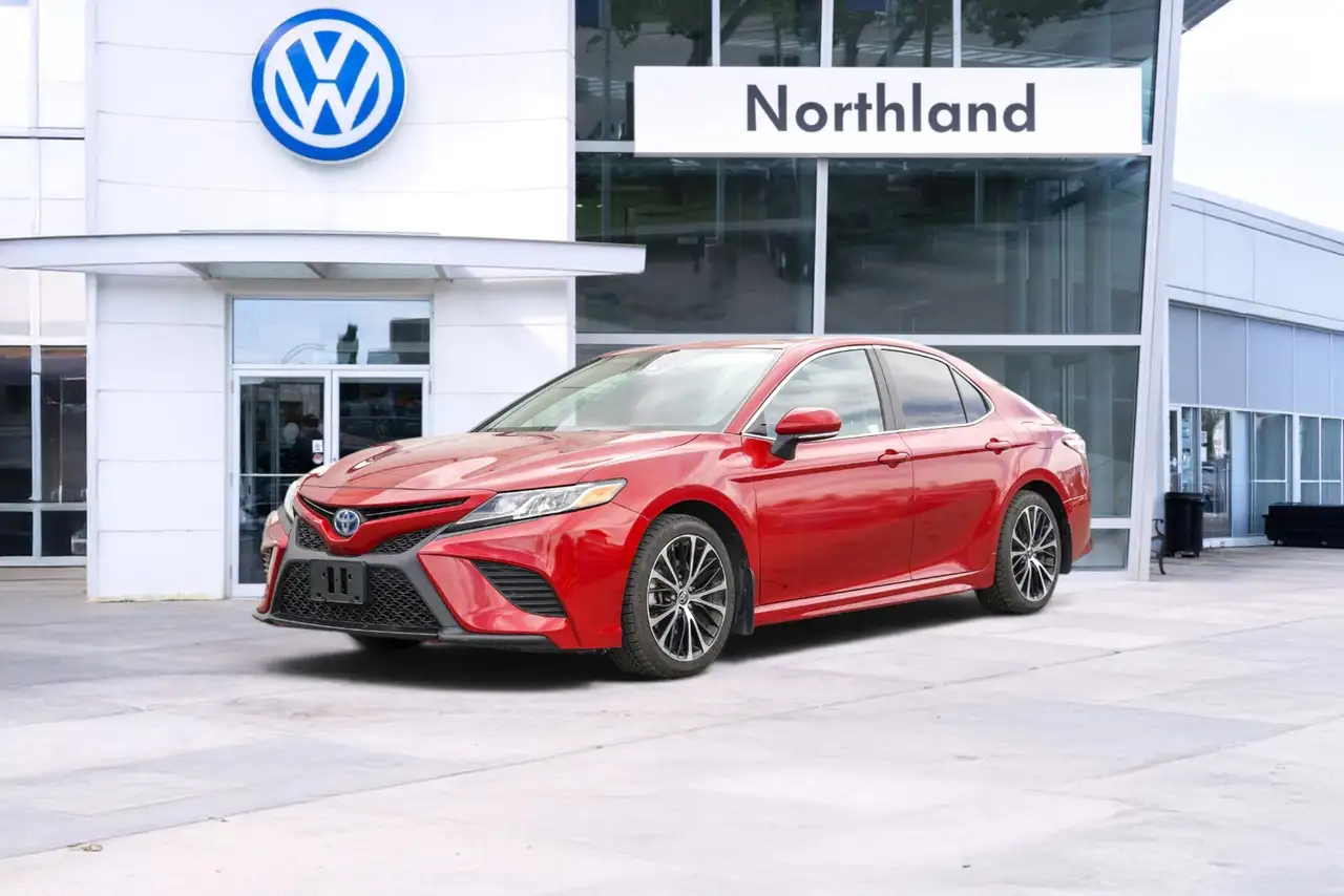 Toyota Camry снимка Toyota Camry