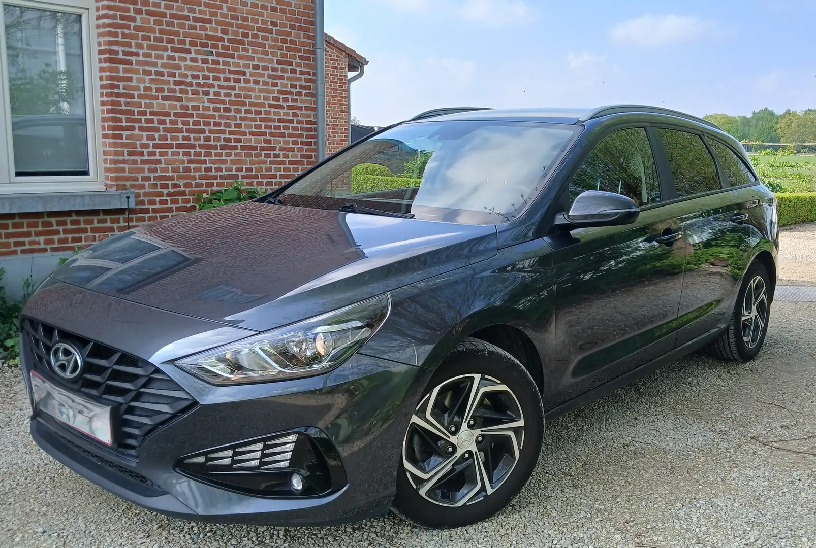 Hyundai i30 i30 Kombi 1.6 CRDI DCT Trend Gris - 1