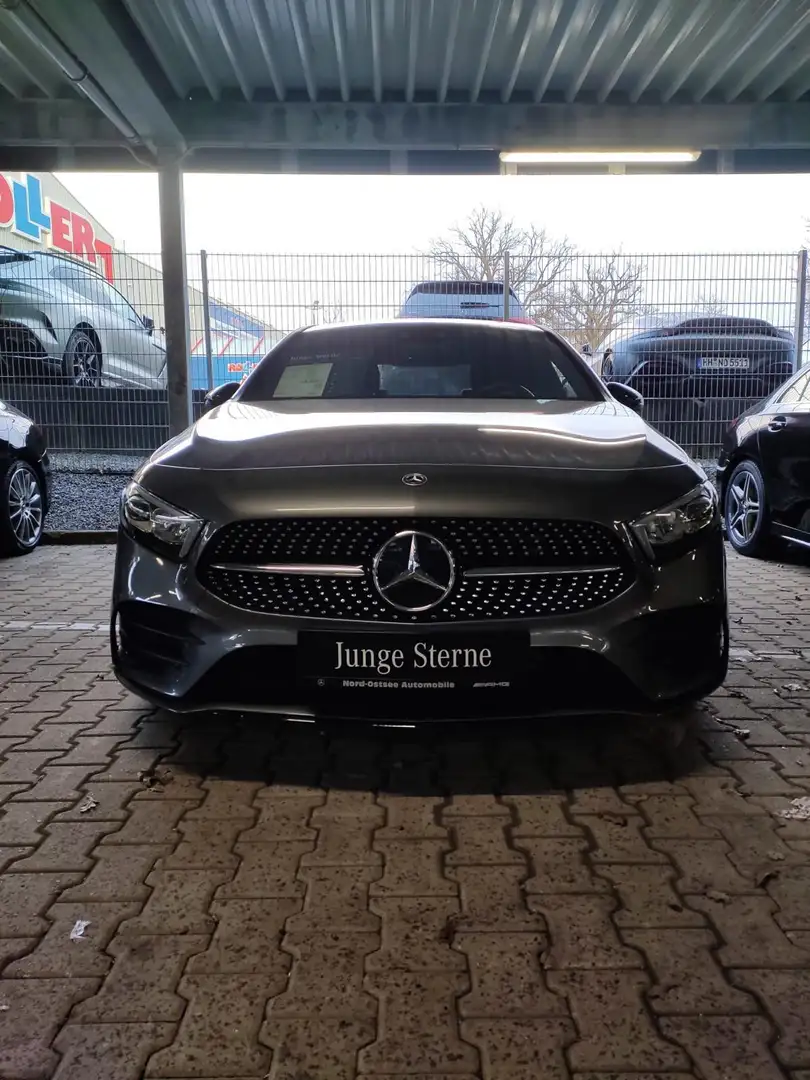 Mercedes-Benz A 220 d 4Matic 8G-DCT Advanced AMG Line - 1