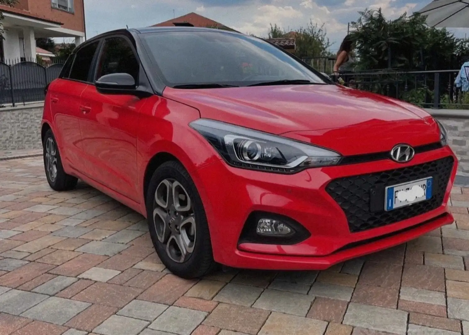 Hyundai i20 5p 1.2 mpi Dualcolor 84cv - 1