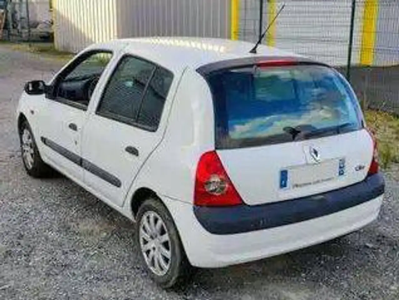 Renault CLIO II (2) 1.2 AUTHENTIQUE 5P, foto 2