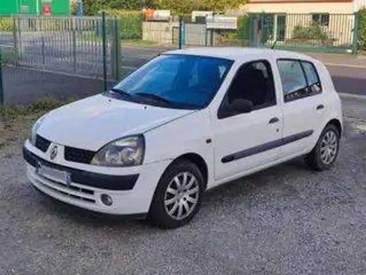 Renault CLIO II (2) 1.2 AUTHENTIQUE 5P, foto 1