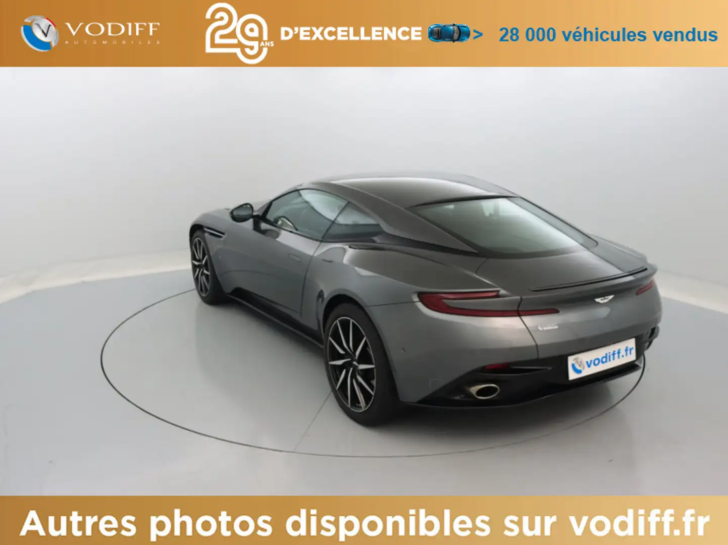 Aston Martin DB11 DB 11 V12 COUPE 608 CV Plateado - 2