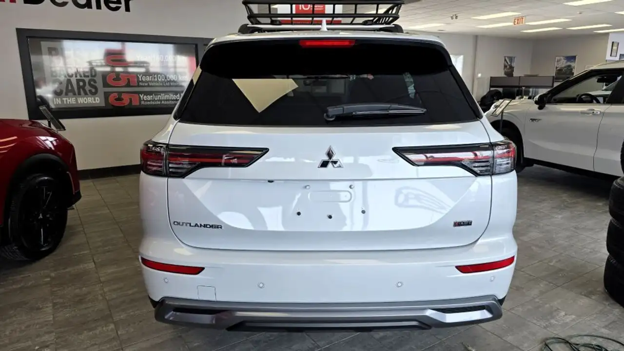 Mitsubishi Outlander снимка Mitsubishi Outlander