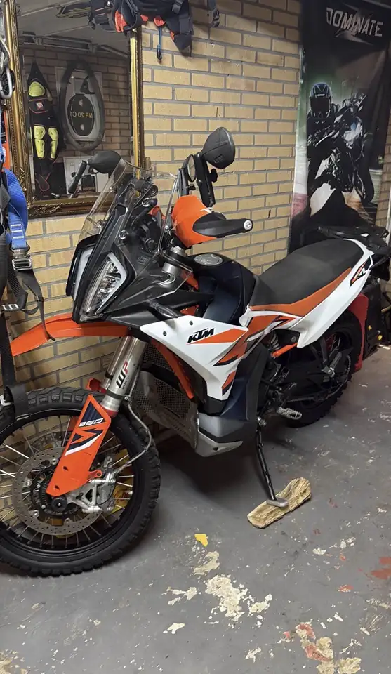 KTM 890 Adventure