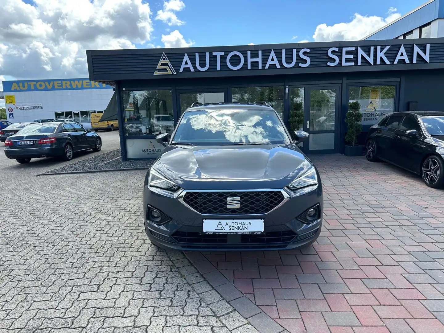 SEAT Tarraco 2.0 TDI DSG Style*NAVI*LED*7-SITZER*ACC* Grau - 2