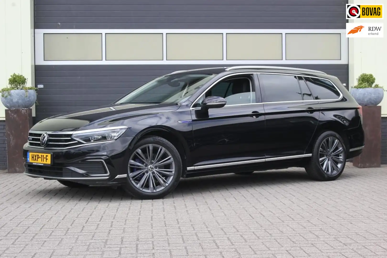 Volkswagen Passat Variant 1.4 TSI GTE Business | Trekhaak | Virtual Cockpit Zwart - 1