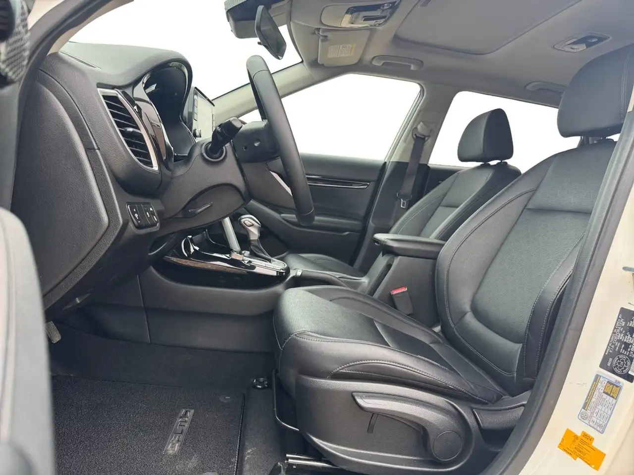 Kia Seltos снимка Kia Seltos