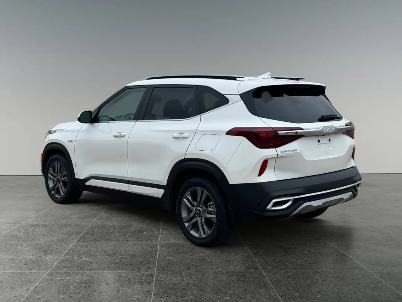 Kia Seltos снимка Kia Seltos