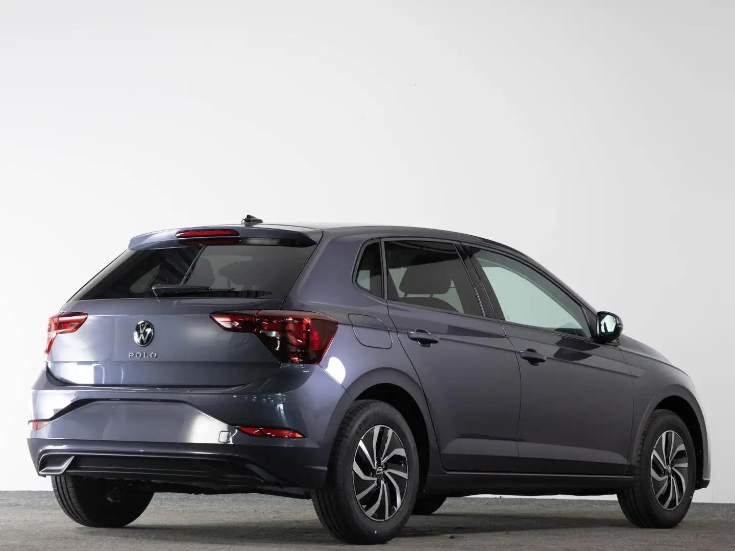 Volkswagen Polo 1.0 TSI Life Edition 95 PK | Navigatie | Achteruit Grijs - 2