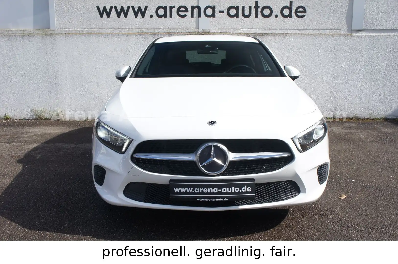Mercedes-Benz A 200 *ALU*KAMERA*NAVI*LED*AHK*LEDER*STANDHZG* Blanc - 2